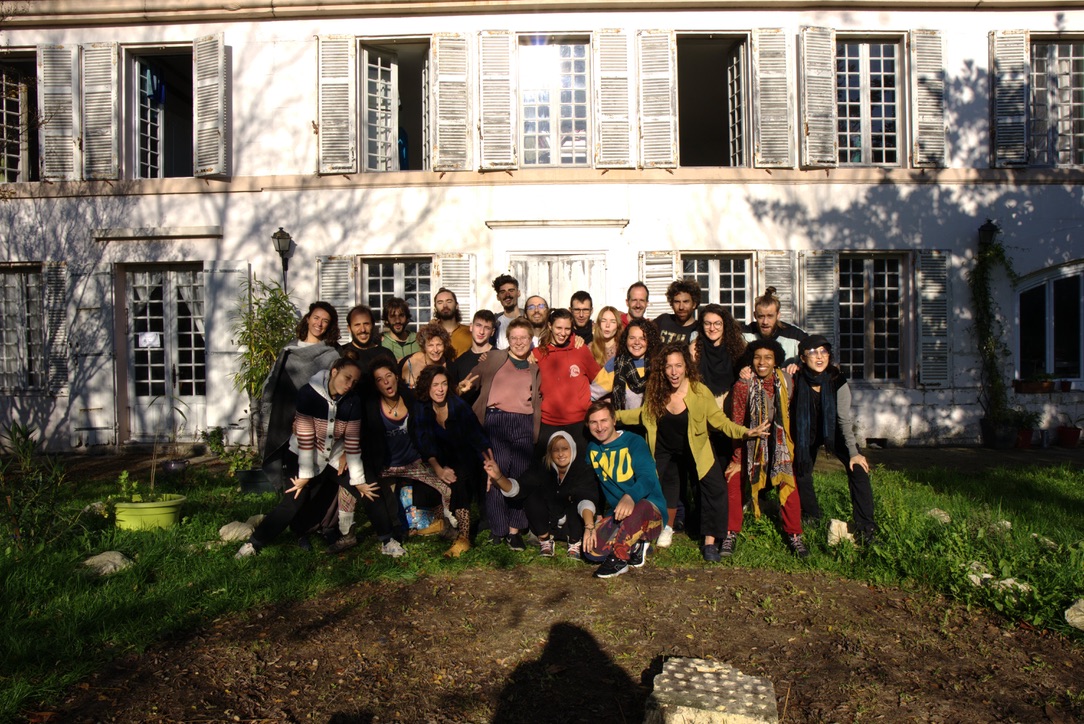 Group photo of Youth in Contact participants in Chérac, France